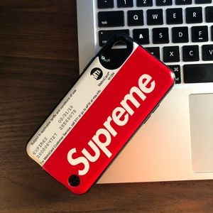 Supreme Charging Case for iPhone X